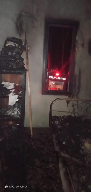 Kondisi kamar rumah pasca kebakaran