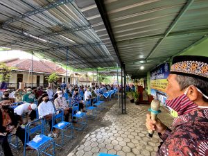 Drs. H. Moebari Ketua MPKU Memberikan Sambutan