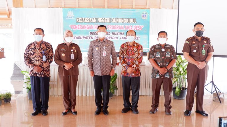 Bupati Dan Kejari Dalam Acara Jaga Desa