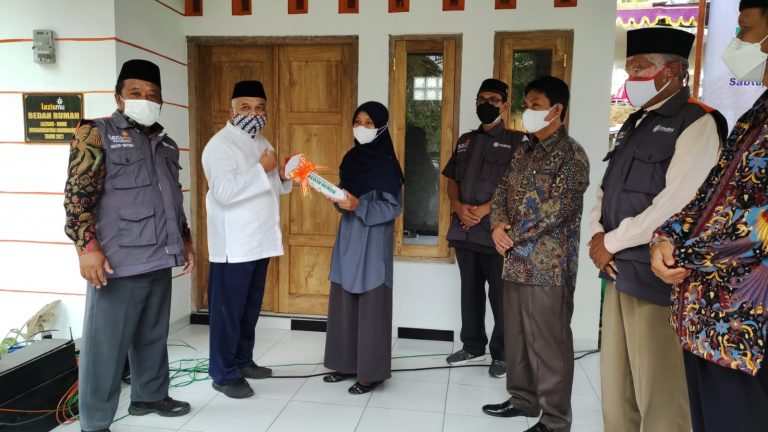 Program Bedah Rumah Lazismu