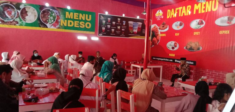 Rumah Makan Magu Magu Fried Chinen FNF
