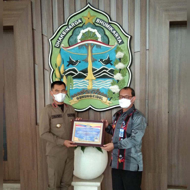 Bupati Menerima Penghargaan WTP