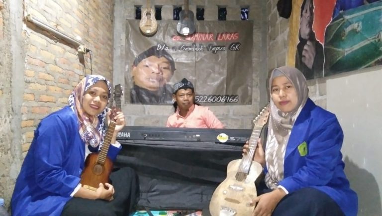 Mahasiwa Staiyo Bersama Samijan
