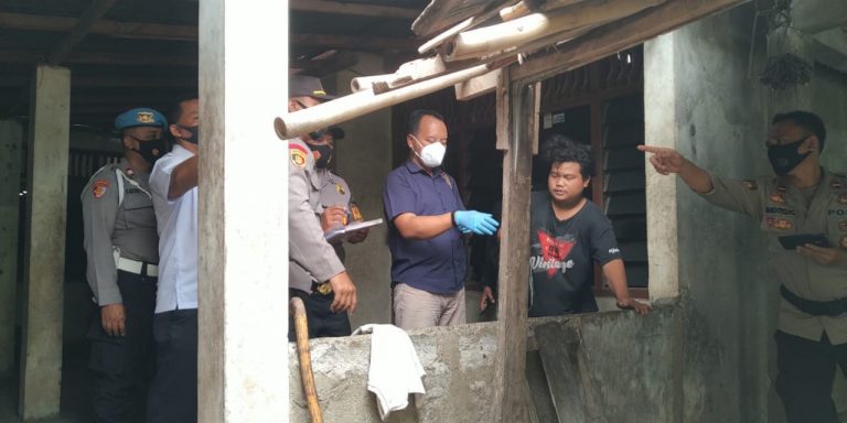 Polisi Olah TKP