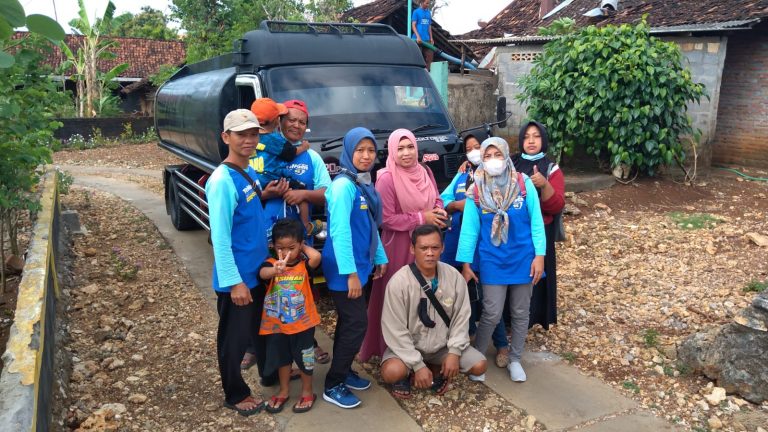Baksos Droping Air Alumni SMP 3 N Wonosari