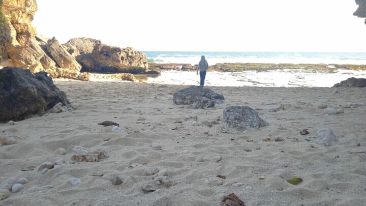 Pantai Ngunggah