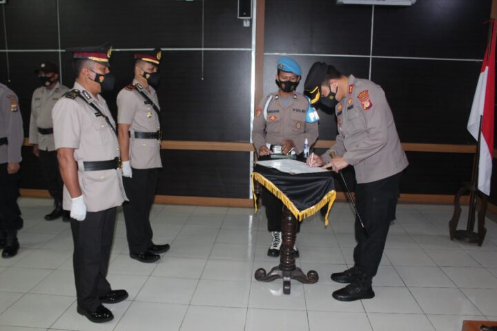 Sertijab Perwira Polisi