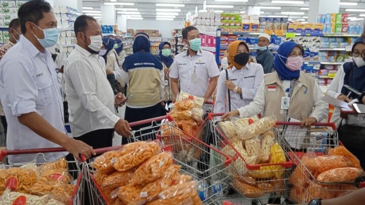 BPPOM DIY Ketika Meyambangi Swalayan