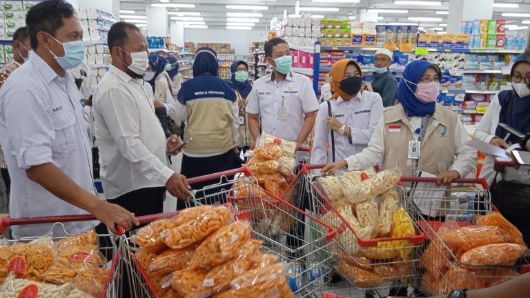 BPPOM DIY Ketika Meyambangi Swalayan