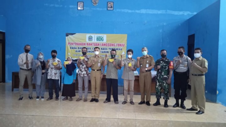 Bupati Bersama Petani Tembakau