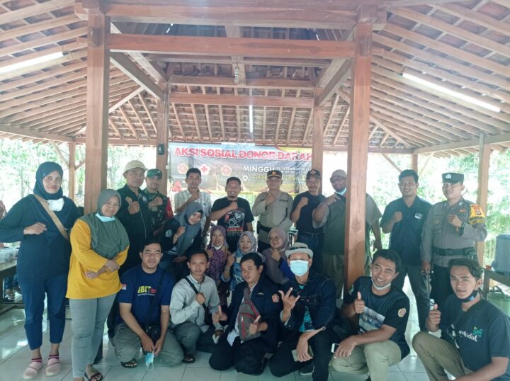 Donor Darah Karang Taruna