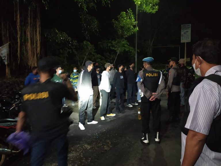 Polisi Saat Menggelar Razia