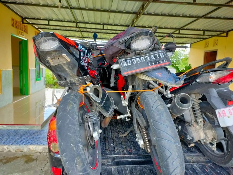 Sepeda Motor Yang Terlibat Kecelakaan