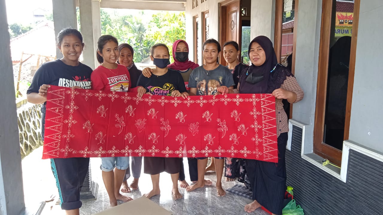 Kelompok Wanita Kampung Legundi