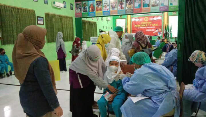 Vaksinasi Anak Dosis Kedua