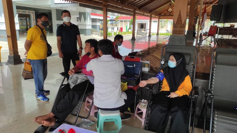 Persaudaraan Setia Hati Terate Diambil Darahnya