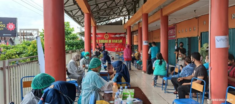 Vaksin Booster Di Pasar Harjosari Dinas Kesehatan Bersama BIN DIY