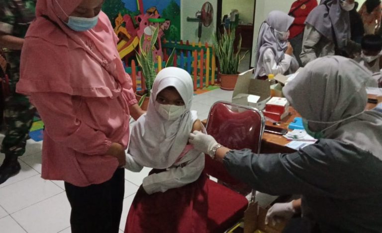 Vaksinasi COVID 19 Untuk Anak Usia 7 Tahun Keatas