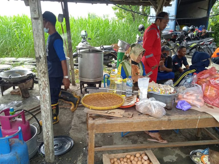 Dapur Umum Lokasi Bencana Di Gunungkidul