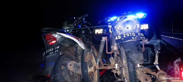 Dua Pemotor Terlibat Kecelakaan Di Ruas Jalan Umum Jalur Lintas Selatan (JJLS)
