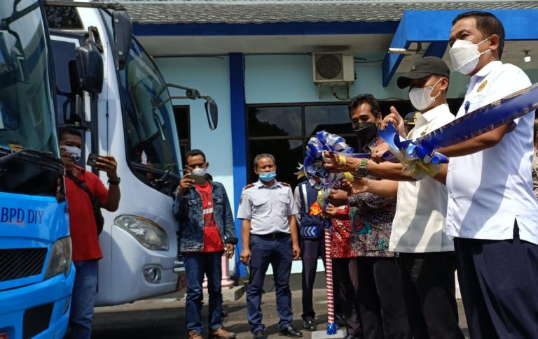 Tiga Armada Bus Sekolah Diluncurkan Bupati