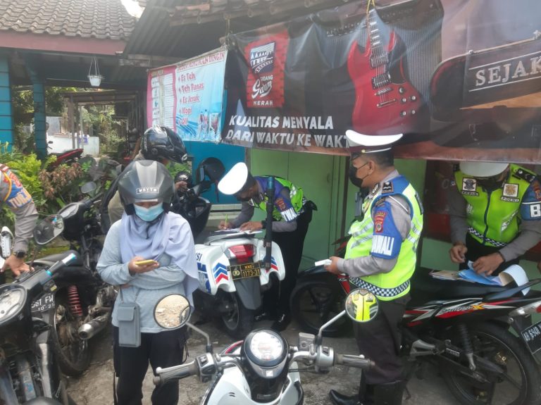 Polisi Amankan Sepeda Motor Beknalpot Brong
