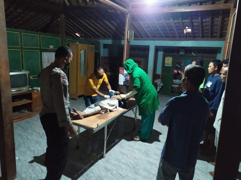 Seorang Lansia Nekat Gantung Diri Di Semin Karena Sakit Yang Tak Kunjung Sembuh
