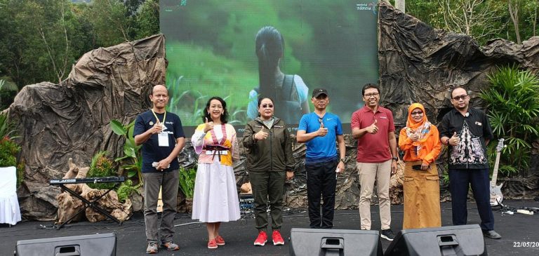 Pemda Gunungkidul Luncurkan Perangko Edisi Embung Nglanggeran