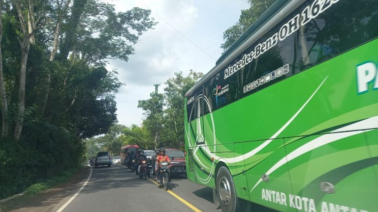 Kepadatan Arus Lalu Lintas