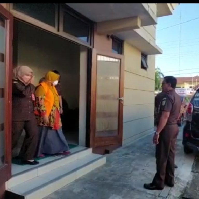 Mantan Dirèktur RSUD Wonosari (Rompi Oranye)
