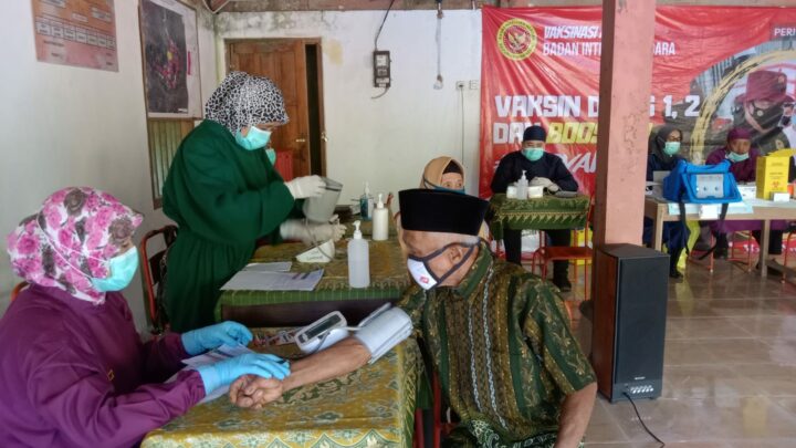 Foto Istimewa Vaksinasi