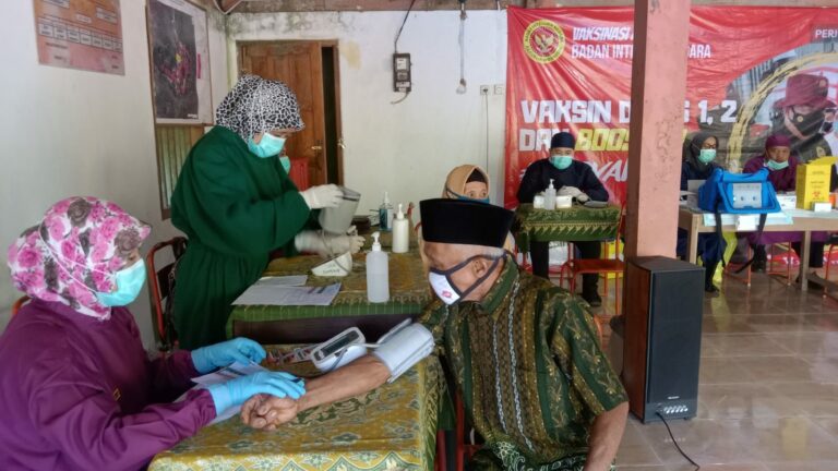 Foto Istimewa Vaksinasi