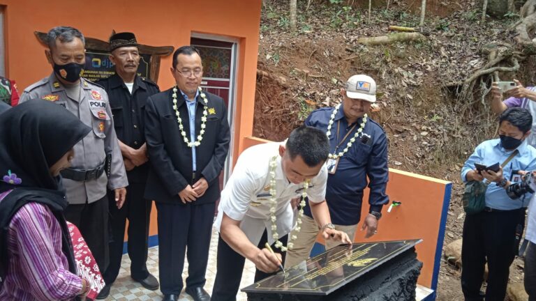 Peresmian Sumur Bor