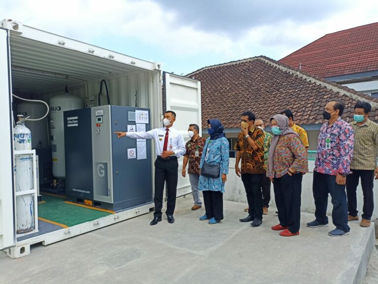 Bupati Gunungkidul Sunaryanta Saat Meninjau RSUD Wonosari