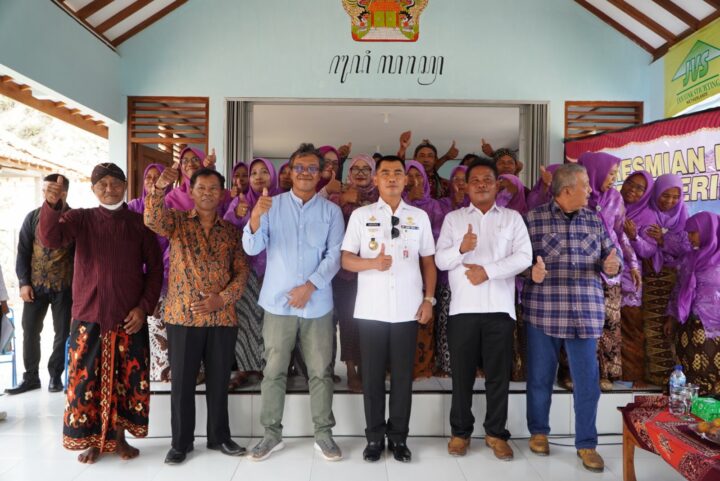 Peresmian Gedung Di Kanigoro