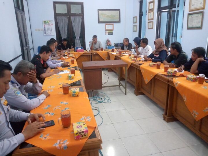 Rapat Kenaikan Tarif Angkutan Umum