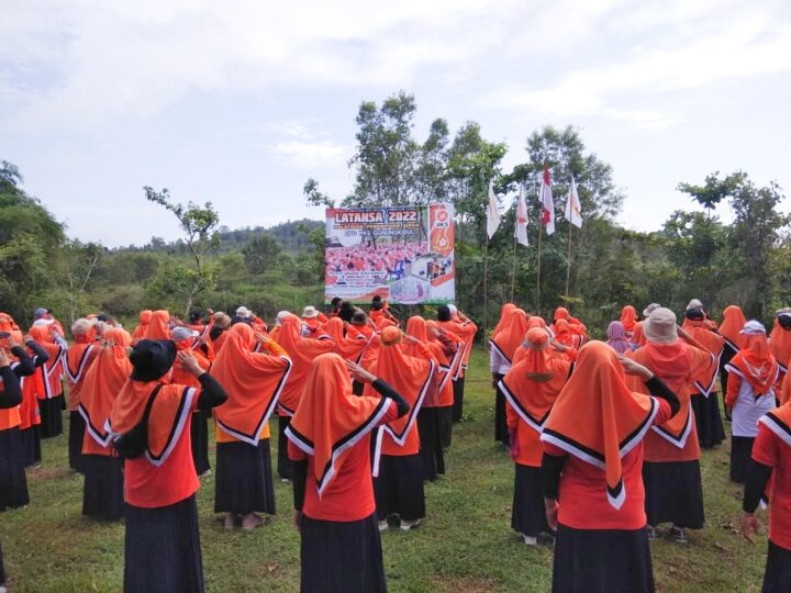 Barisan Putri Keadilan (Santika)