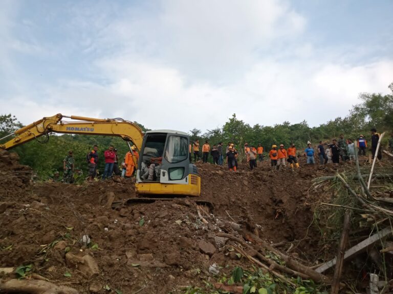 Pencarian Korban Hari Kedua