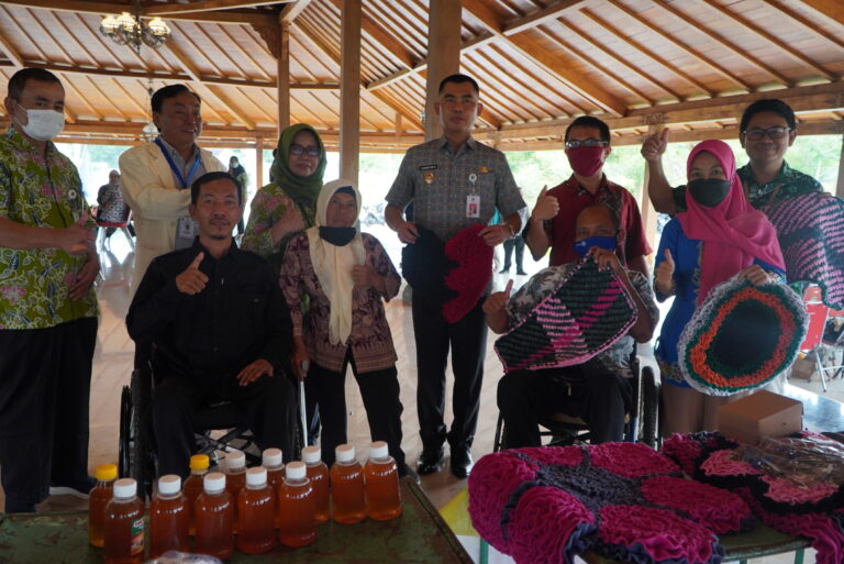 Bupati Menghadiri Acara Disabilitas Internasional