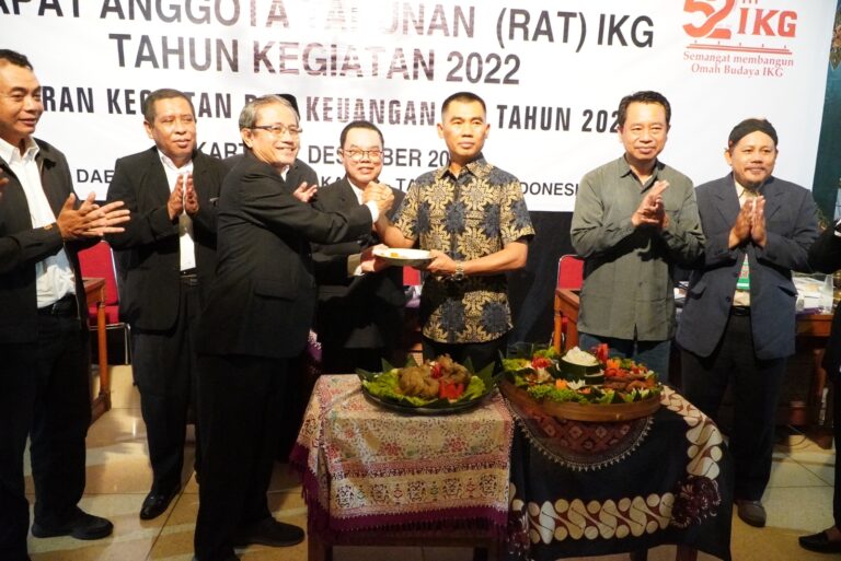 HUT IKG Yang Ke 52