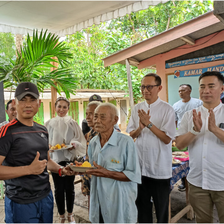 Potong Tumpeng Pembangunan Jungwok Ocean Blue