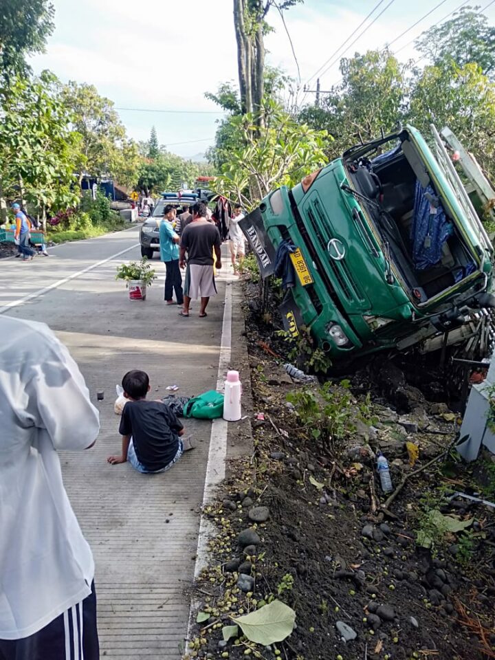 Truck Terguling