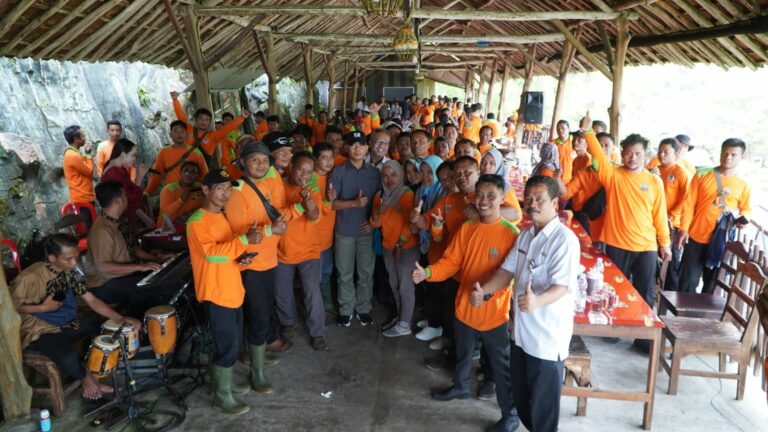 THL Kebersihan Dan Bupati