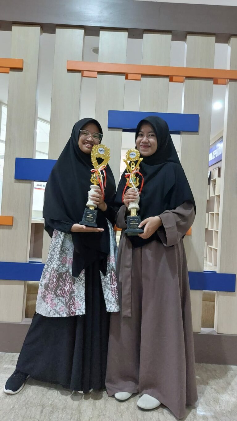 Dua Santri SMA Muh Daarul Khoir