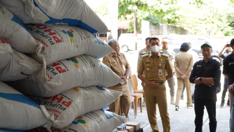 Peninjauan Distributor Pupuk