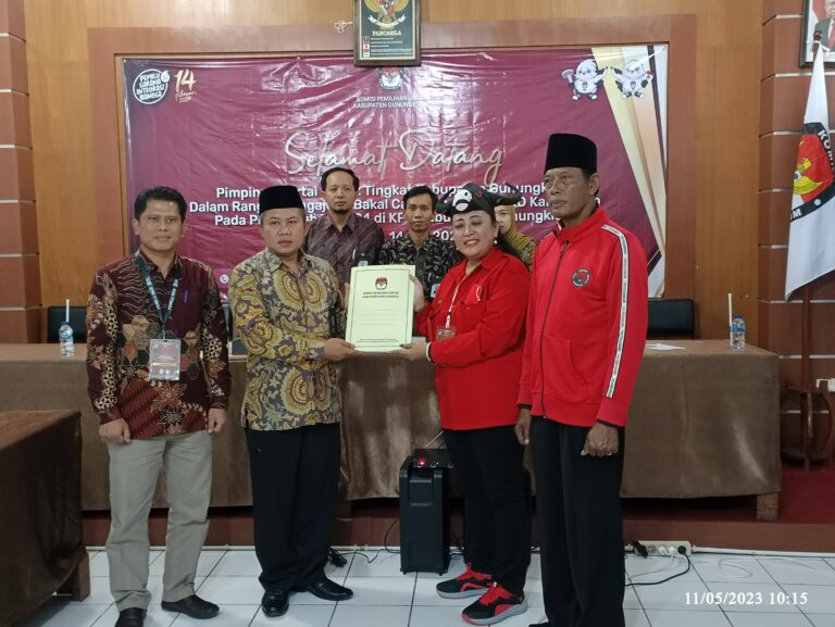 Pendaftaran Bacaleg PDIP Ke KPU