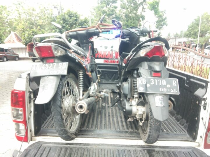 Dua Sepeda Motor Yang Terlibat Laka Lantas