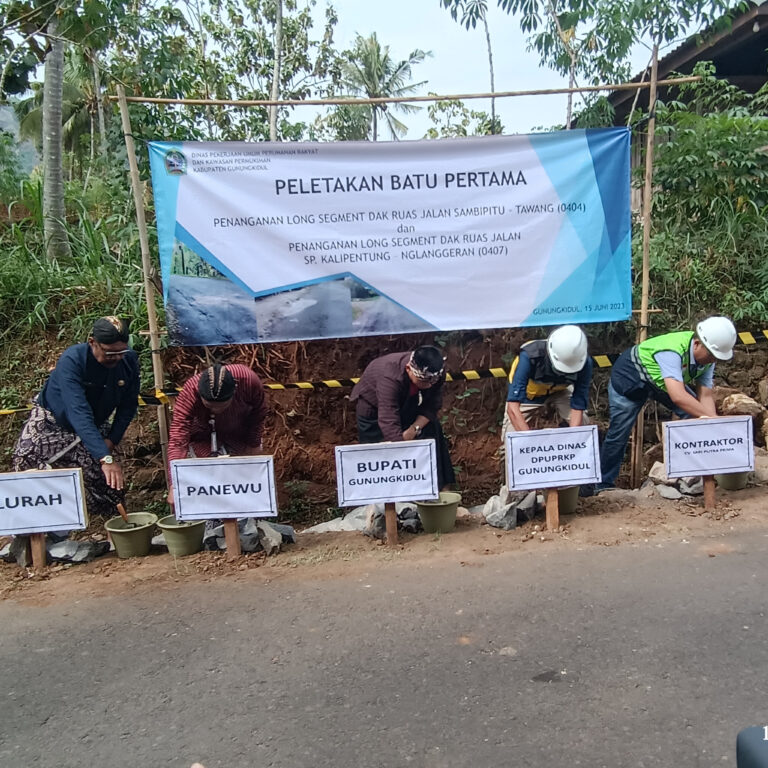 Peletakan Batu Pertama Penanganan Long Segmen