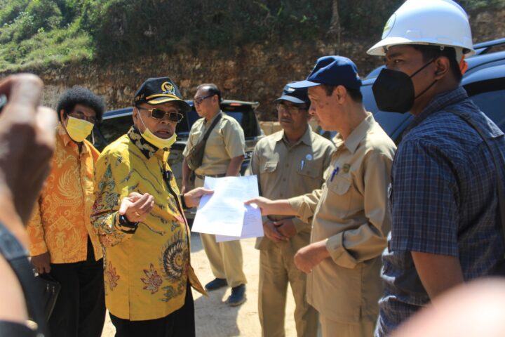 Anggota DPR RI Gandung Pardiman Saat Melakukan Sidak
