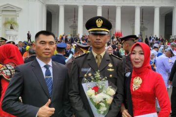 Bupati Menghadiri Pelantikan Anaknya Menjadi Perwira TNI